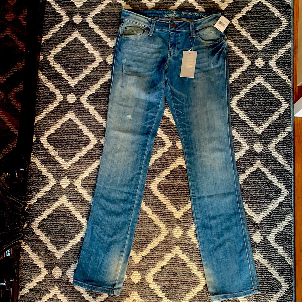 New mid-rise light-wash jeans.